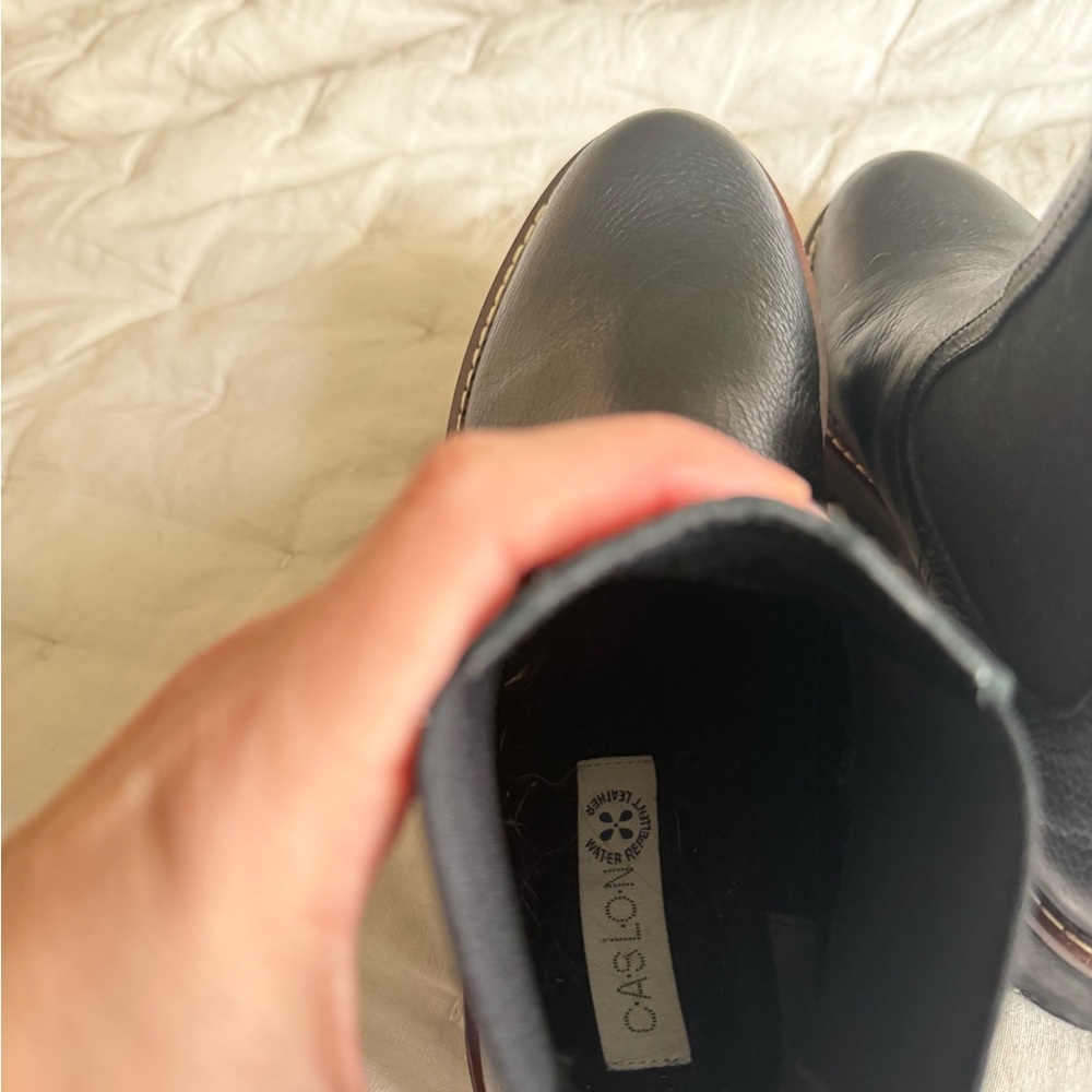 Caslon Black Leather womens Chelsea boot 6.5 - Picture 5 of 8